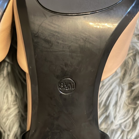 NWOT Calvin Klein Color Block Pumps - 8.5 - Picture 8 of 10